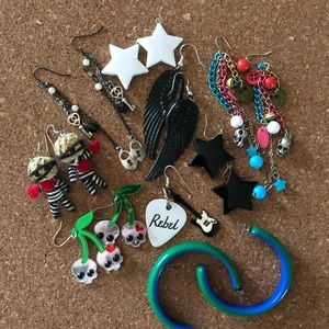 Hot Topic earring bundle